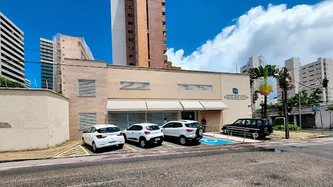 Fachada da Clínica Don Victor